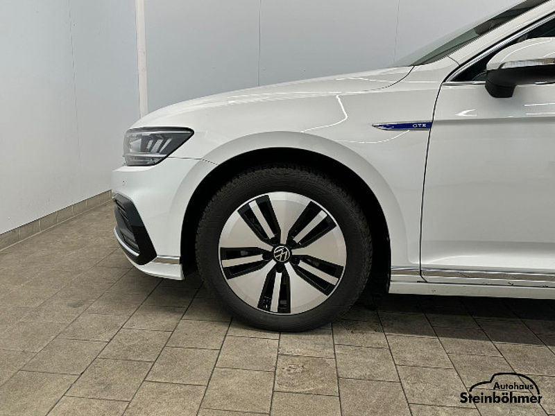 Volkswagen Passat Variant GTE 1.4TSI DSG LED NAV ACC AppCon